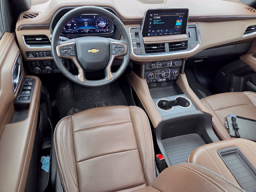Used 2024 Chevrolet Tahoe High Country AWD/4WD image 10