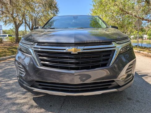 Used 2023 Chevrolet Equinox LT image 2