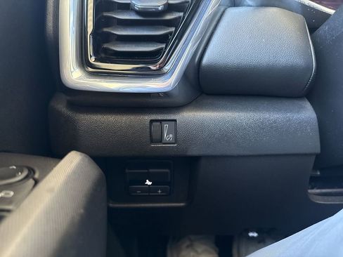 Certified 2023 GMC Canyon Elevation w/ Trailering Package image 18