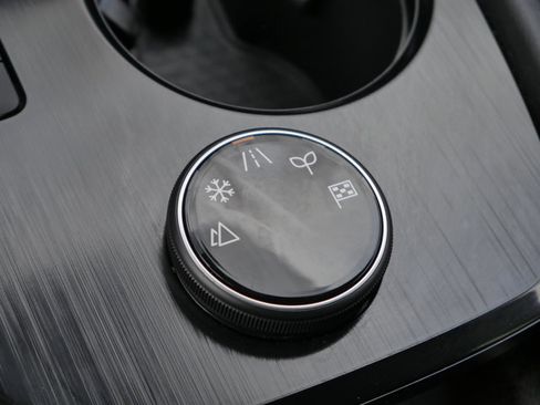 Certified 2023 Nissan Rogue SV image 13