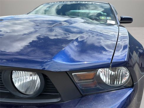 Used 2011 Ford Mustang GT Premium w/ Comfort Pkg RWD image 26