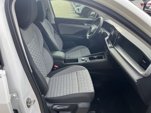 Certified 2026 Volkswagen Tiguan S FWD image 24