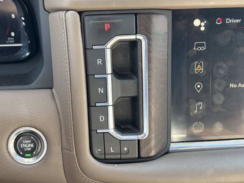 Used 2023 GMC Yukon Denali AWD/4WD image 23