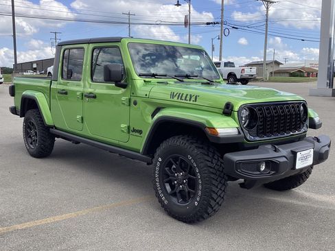 New 2026 Jeep Gladiator Sport AWD/4WD image 6