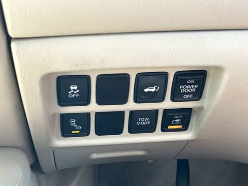 Used 2015 Nissan Pathfinder SL w/ SL Premium Package FWD image 28