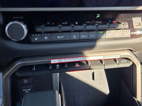 New 2026 Toyota Tundra Limited image 19