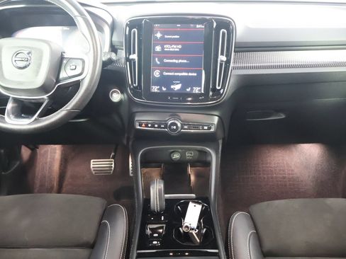 Used 2021 Volvo XC40 T5 R-Design w/ Advanced Package AWD/4WD image 29