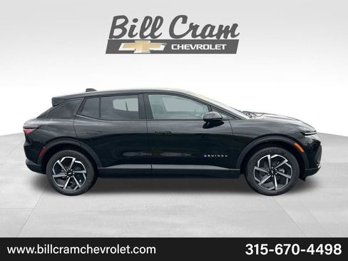 New 2026 Chevrolet Equinox EV LT image 31