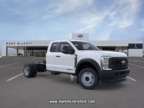 New 2026 Ford F450 4x4 SuperCab Super Duty image 7