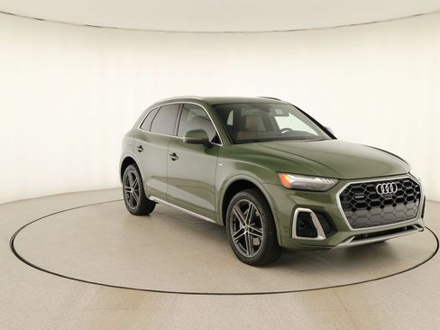 Certified 2021 Audi Q5 e Prestige w/ Prestige Package AWD/4WD image 10