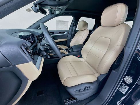 New 2026 Porsche Cayenne AWD/4WD image 5