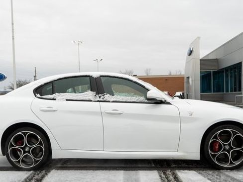 Used 2022 Alfa Romeo Giulia Ti w/ Active Assist Plus Package image 5