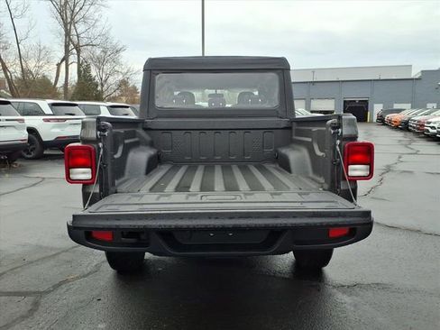 New 2026 Jeep Gladiator Sport image 10