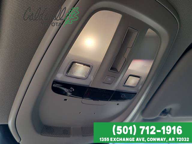 Used 2025 Volvo XC60 B5 Plus w/ Protection Package Premier AWD/4WD image 21