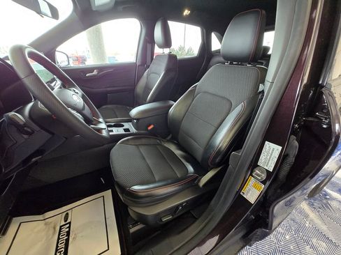 Used 2023 Ford Escape ST-Line w/ Tech Pack #1 image 11