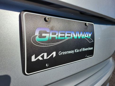 Used 2024 Mitsubishi Outlander SE image 40