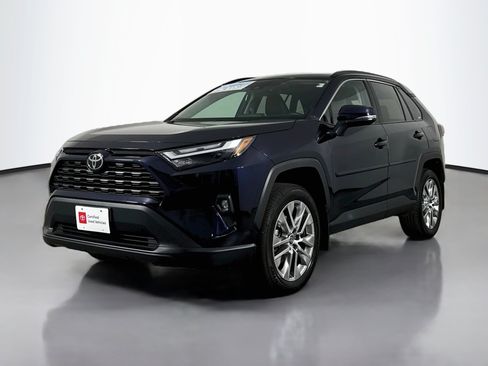 Used 2023 Toyota RAV4 XLE Premium AWD/4WD image 3