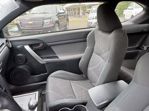 Used 2013 Scion tC FWD image 8