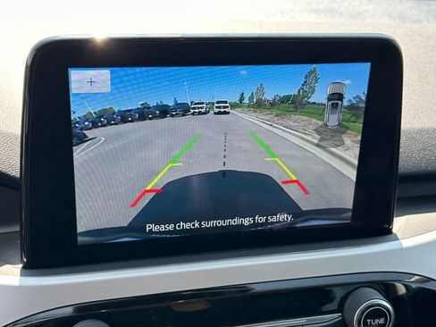 Used 2021 Ford Escape SEL w/ Class II Trailer Tow Package image 23