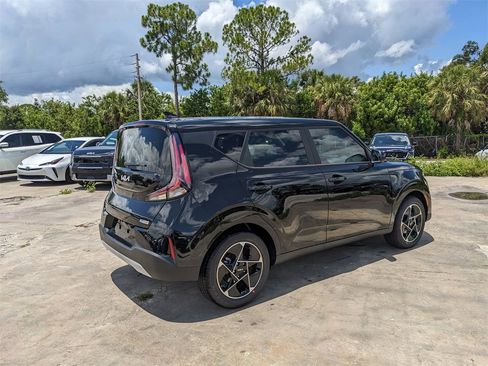 New 2025 Kia Soul EX image 8