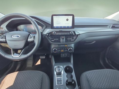 Certified 2023 Ford Escape Active AWD/4WD image 15