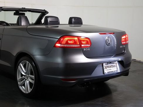 Used 2012 Volkswagen Eos Executive FWD image 11