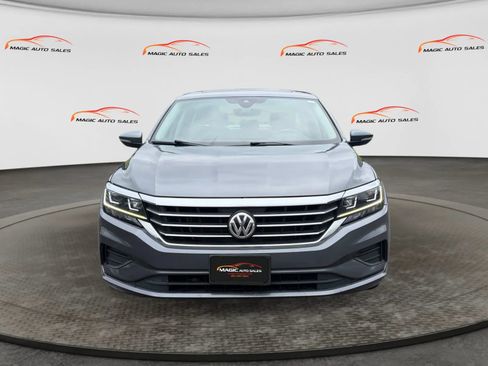 Used 2021 Volkswagen Passat 2.0T SE w/ Luggage Net & Mats Package FWD image 3