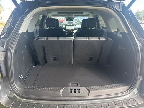 New 2025 Ford Explorer Active w/ Active Comfort Package image 12