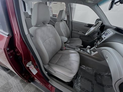 Used 2010 Subaru Forester 2.5X image 28