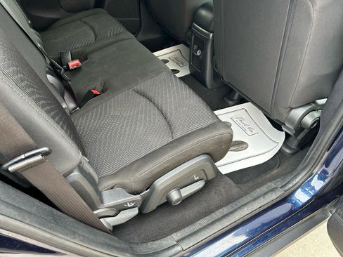 Used 2017 Dodge Journey SE image 11