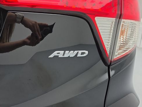 Used 2019 Honda HR-V LX image 48