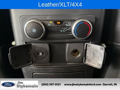 Used 2023 Ford Explorer XLT w/ XLT Sport Appearance Package AWD/4WD image 33