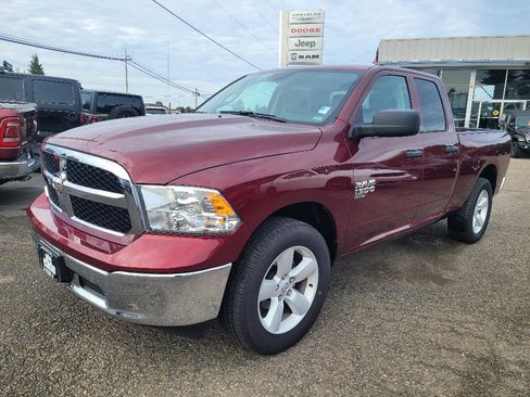 Used 2024 RAM 1500 Classic SLT image 1