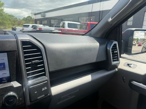 Used 2019 Ford F150 4x4 SuperCrew image 16