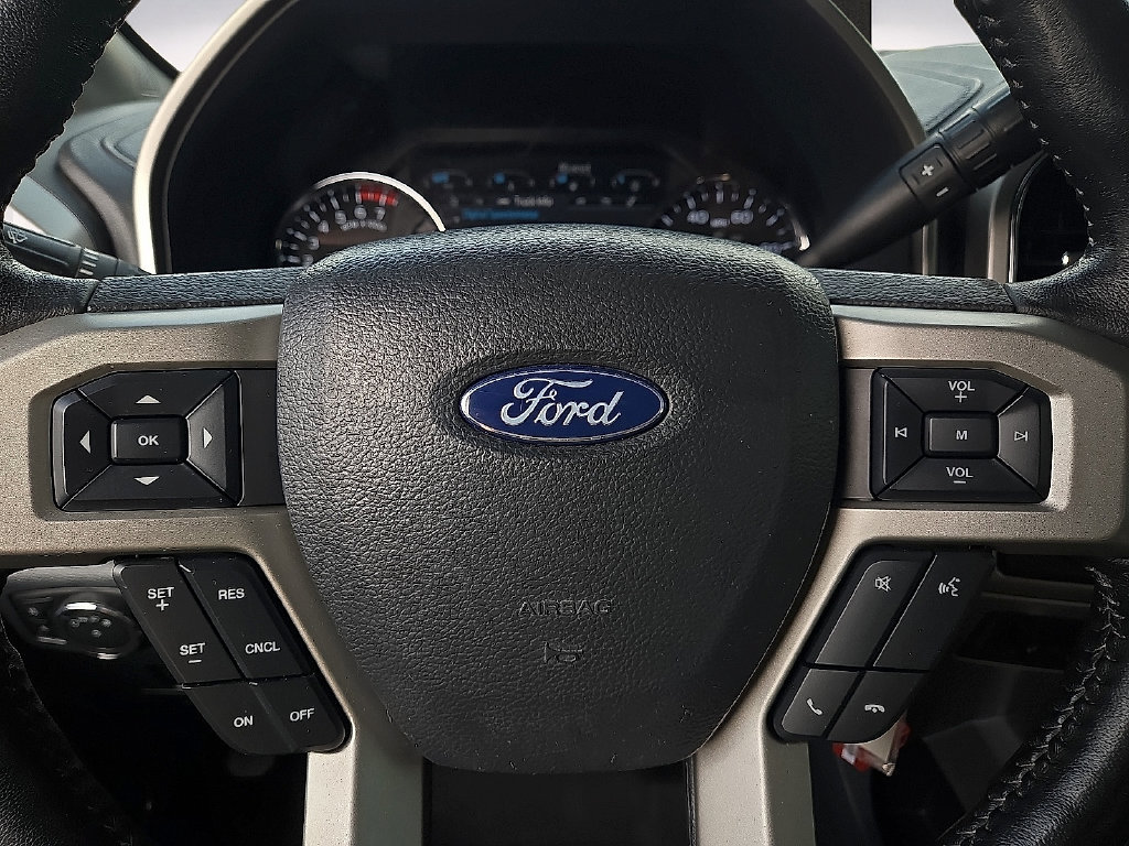 Used 2022 Ford F250 Lariat w/ FX4 Off-Road Package AWD/4WD image 19