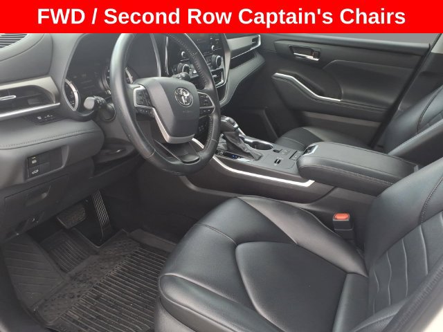 Used 2022 Toyota Highlander XLE FWD image 37