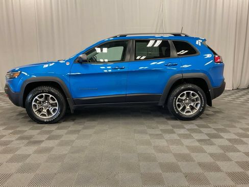 Used 2021 Jeep Cherokee Trailhawk AWD/4WD image 16