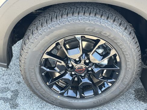 New 2026 Nissan Armada PRO-4X AWD/4WD image 17