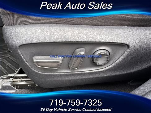 Used 2021 Toyota RAV4 XLE AWD/4WD image 13
