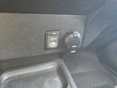 Certified 2017 Toyota RAV4 LE AWD/4WD image 37
