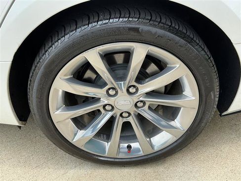 Used 2019 Cadillac CTS Luxury RWD image 22