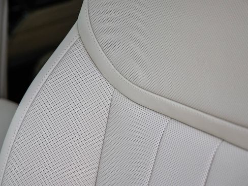 New 2026 Land Rover Range Rover SE image 29