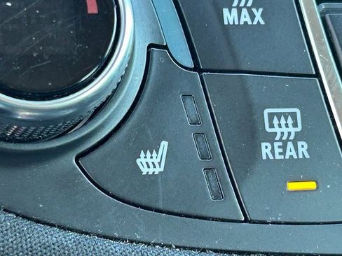 Used 2023 Chevrolet Malibu LT image 16