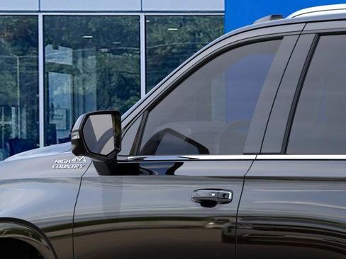 New 2026 Chevrolet Tahoe High Country image 12