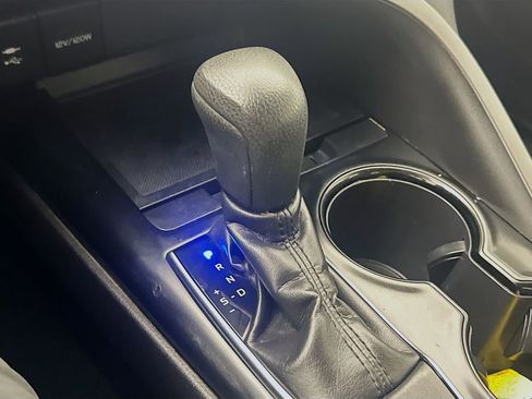 Used 2019 Toyota Camry LE w/ Convenience Package image 19