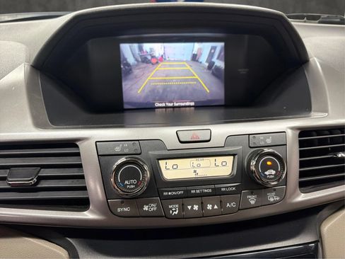 Used 2017 Honda Odyssey EX-L image 19