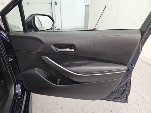 Used 2021 Toyota Corolla SE w/ SE Premium Package FWD image 36