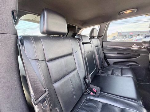 Used 2014 Jeep Grand Cherokee Limited w/ Trailer Tow Group IV image 30
