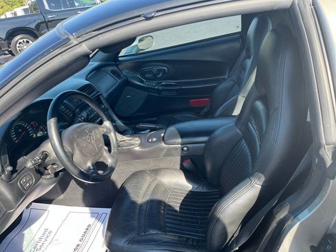 Used 1999 Chevrolet Corvette Coupe w/ Memory Pkg image 17