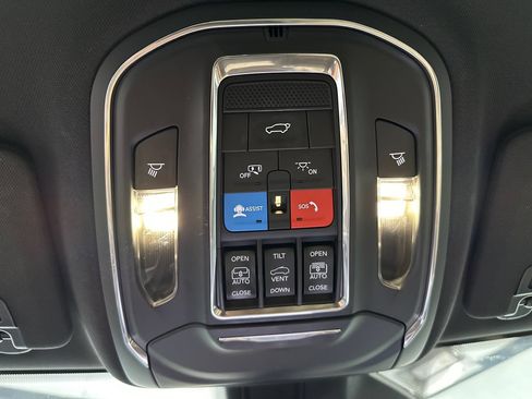 Used 2024 Jeep Grand Cherokee L Limited RWD image 36